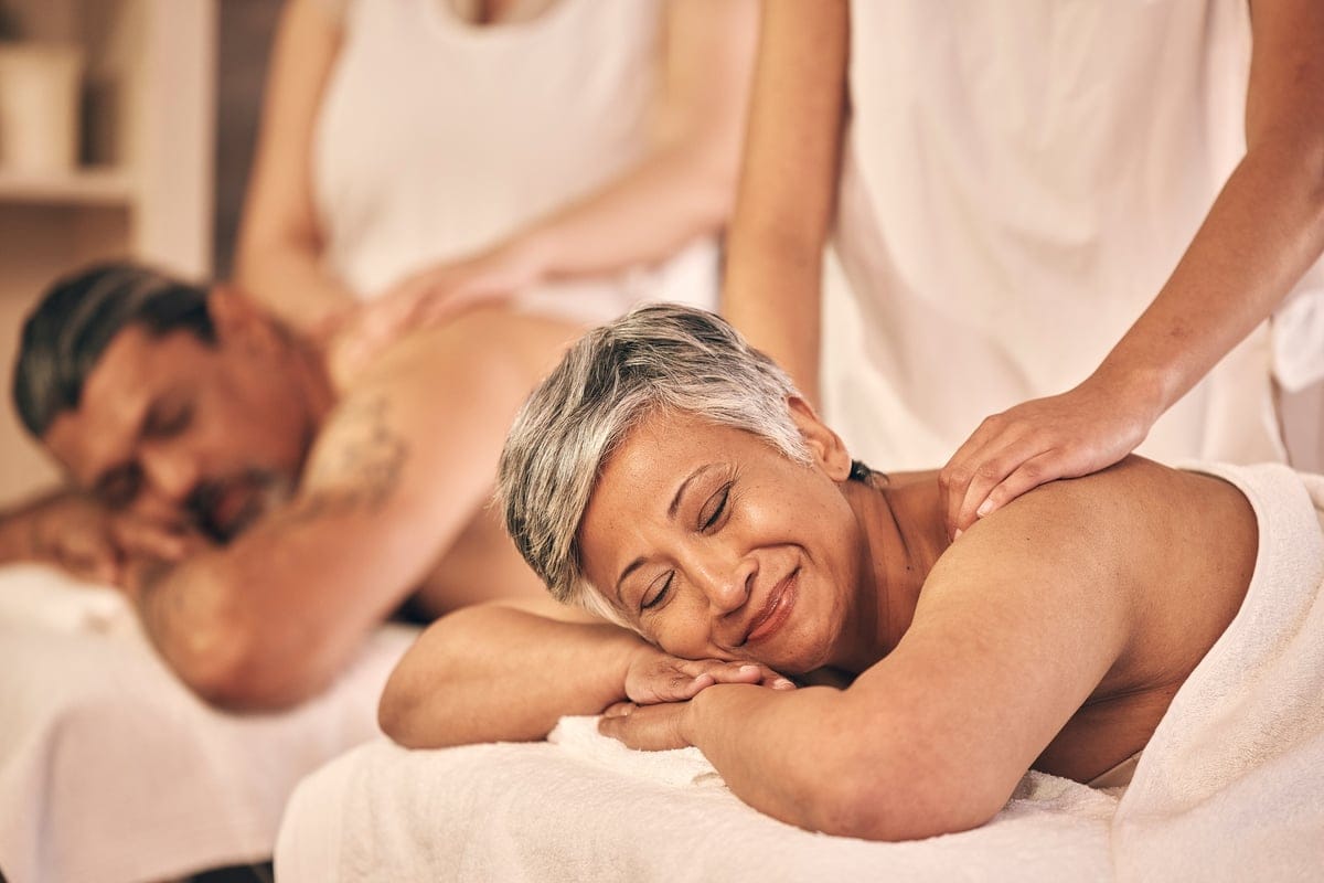 Couples relaxation massage at Flamingo House Spa in Nanaimo